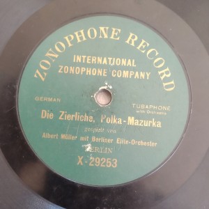 78rpm record DIE ZIERLICHE, POLKA MAZURKA Albert Muller DER SPECHT 25cms