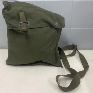 SWEDISH ARMY GAS MASK BAG M51