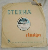 Δισκος 78 στροφων SHELLAC 78rpm IM SCHWARZWALD SINGT EIN FINKENPAAR / TWEI VERTRAUMTE AUGEN Renate Holm 25cms